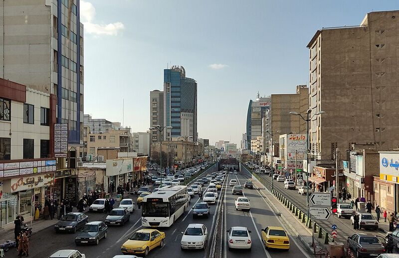 پرونده:Beheshti street (Karaj).jpg